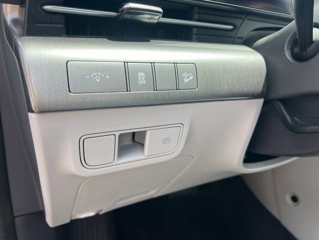 Used 2024 Hyundai Kona SEL AWD/4WD image 8