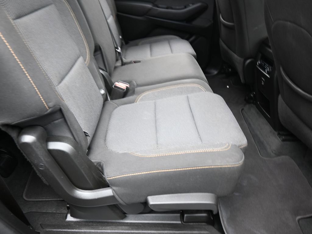 Used 2020 Chevrolet Traverse LS image 34