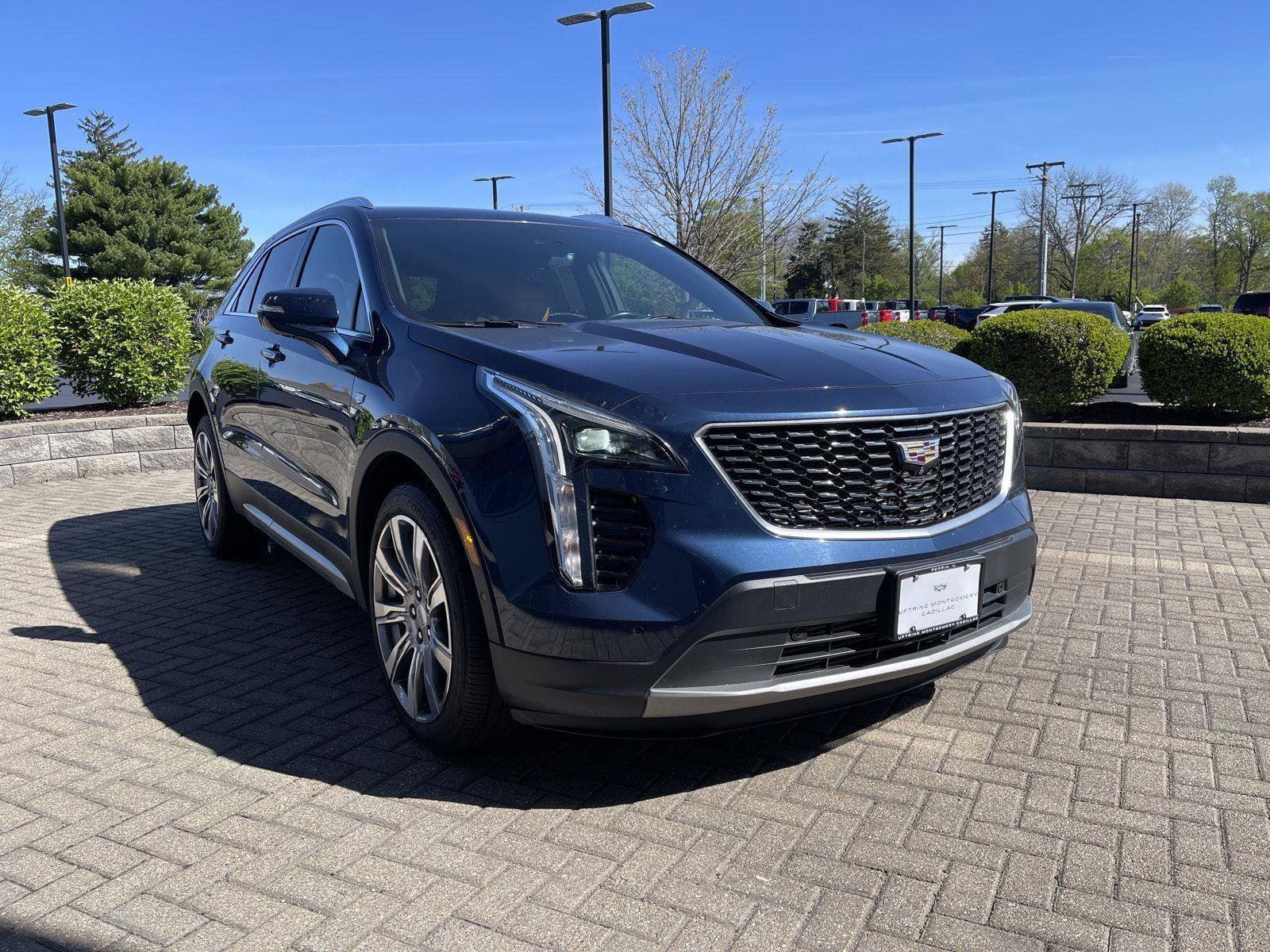 Used 2019 Cadillac XT4 Premium Luxury w/ Enhanced Visibility Package image 7