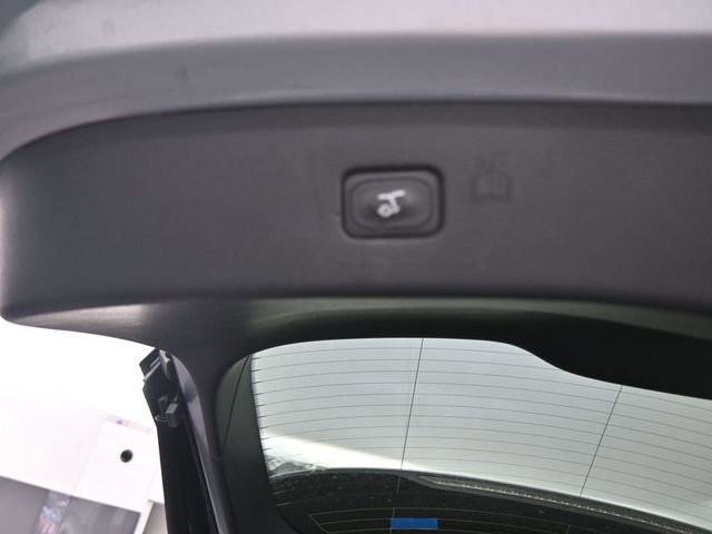 Used 2024 Ford Edge Titanium image 38