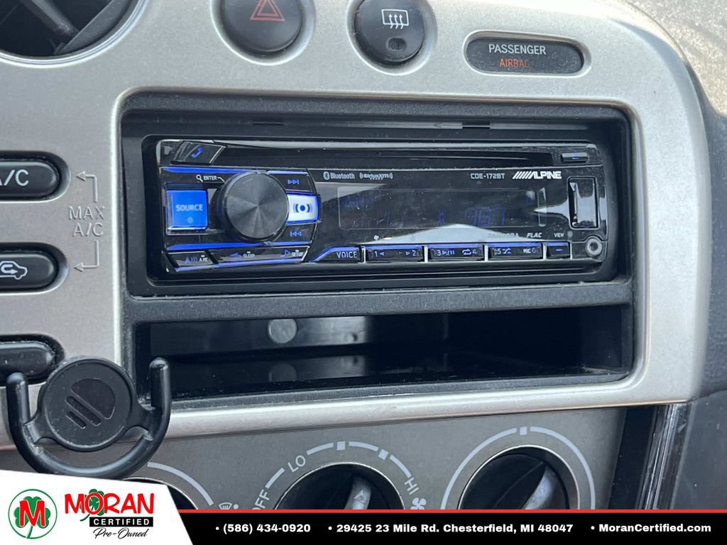 Used 2008 Pontiac Vibe w/ Sun And Sound Package FWD image 21