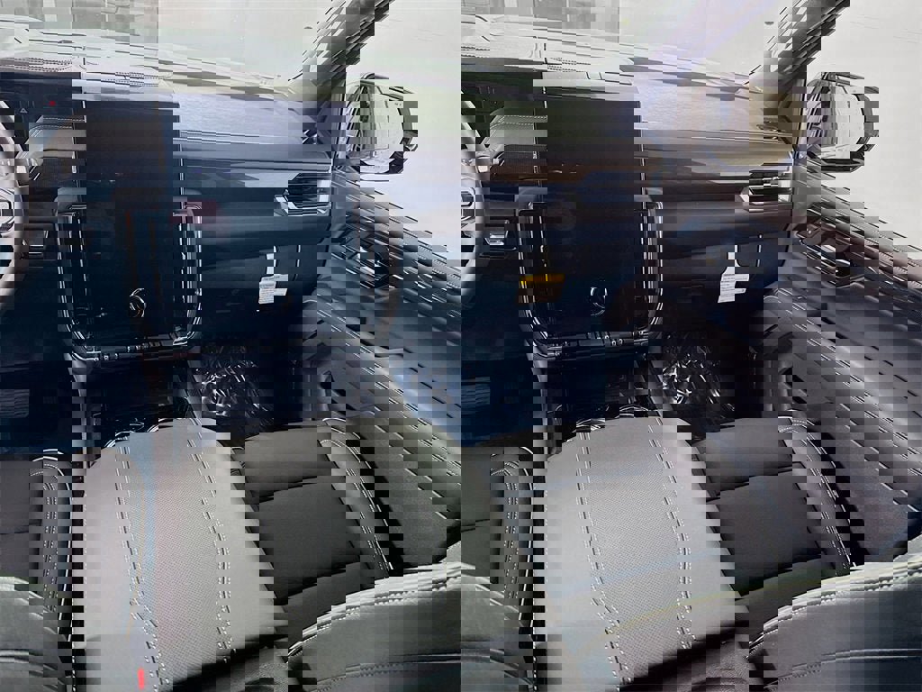 New 2026 GMC Yukon XL Elevation w/ LPO, Elevation Black Package image 18