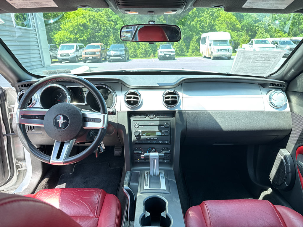 Used 2006 Ford Mustang GT Premium RWD image 7