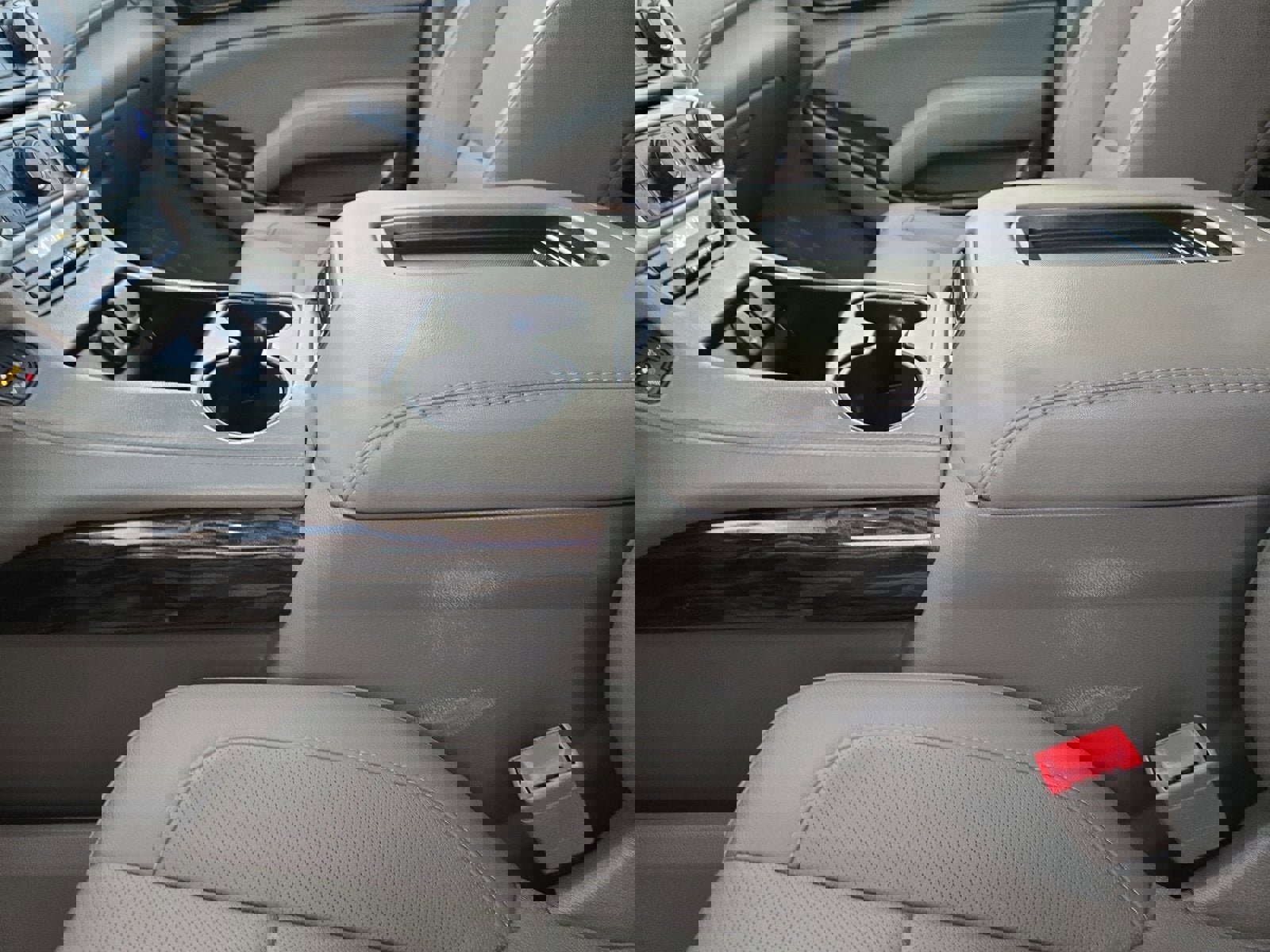 Used 2015 GMC Yukon SLT w/ Open Road Package image 22