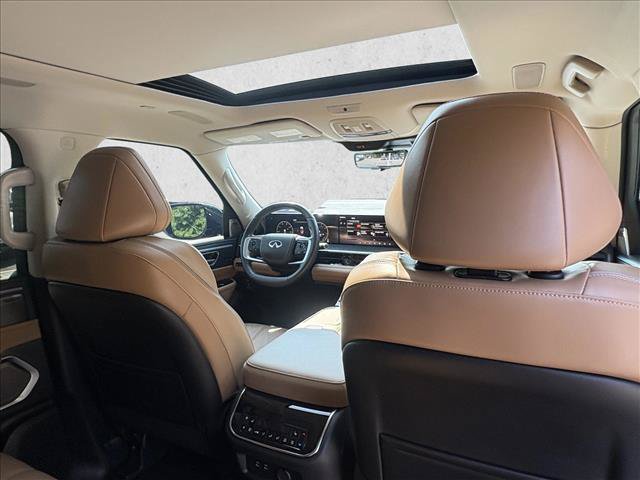 Used 2025 INFINITI QX80 Sensory AWD/4WD image 23