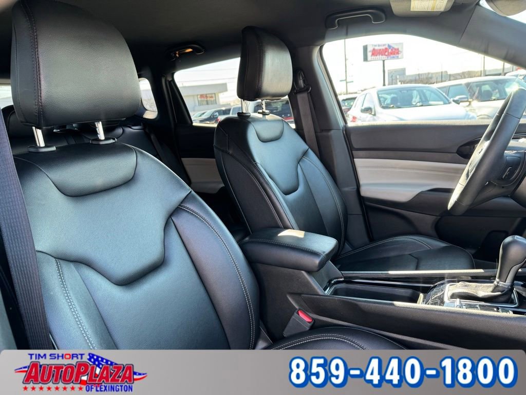 Used 2025 Jeep Compass Limited image 48