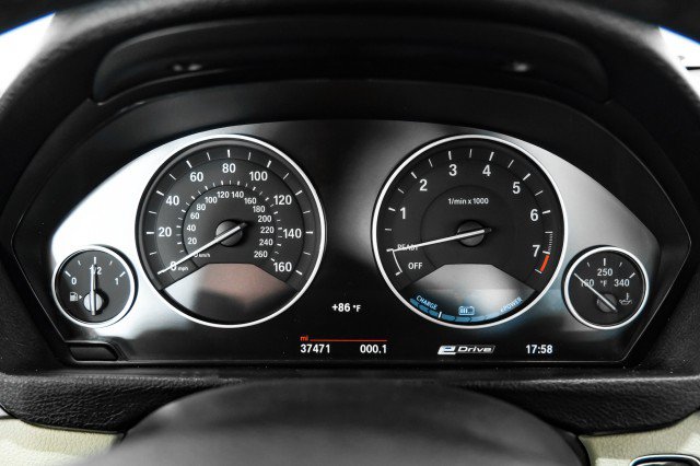 Used 2018 BMW 330e RWD image 18