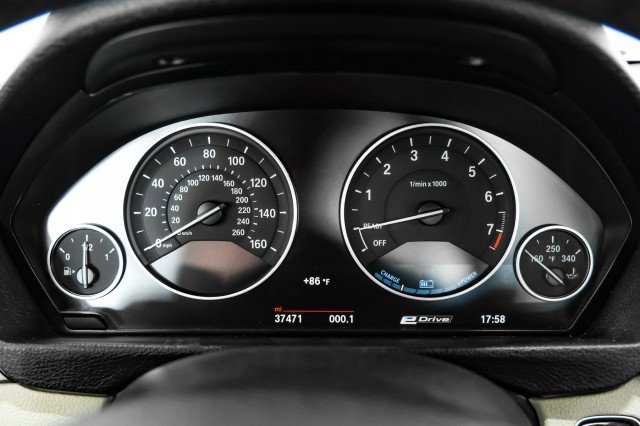 Used 2018 BMW 330e image 18