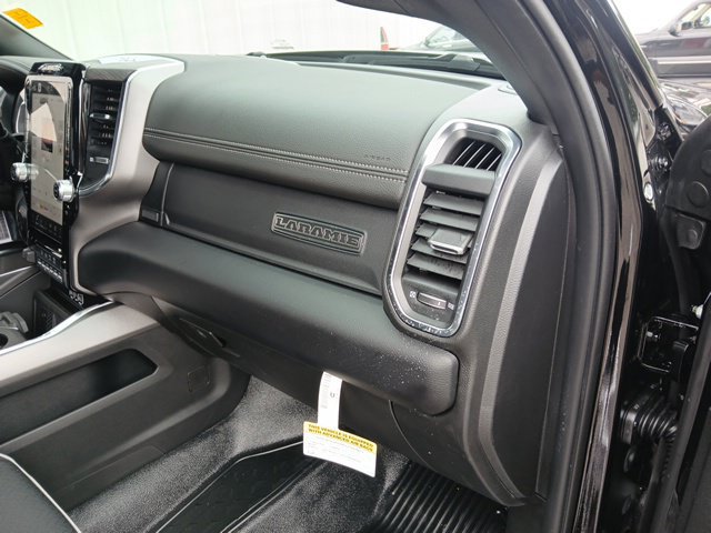 New 2026 RAM 5500 4x4 Crew Cab w/ Laramie Trim Package image 24
