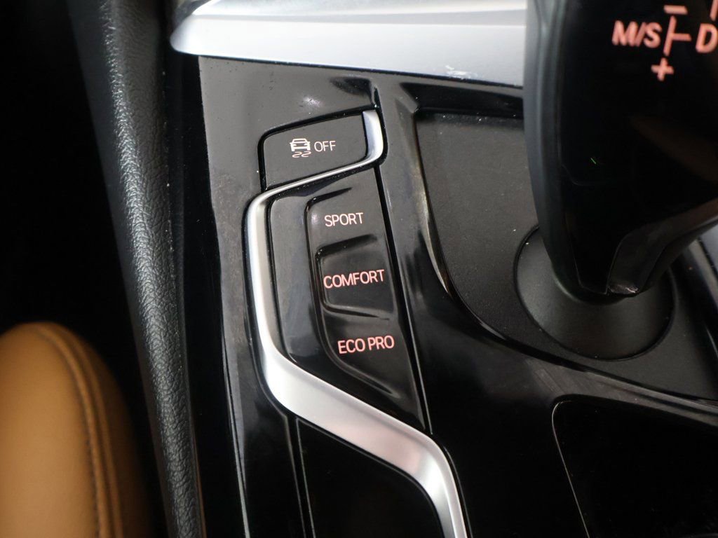 Used 2022 BMW 530i xDrive w/ M Sport Package image 52