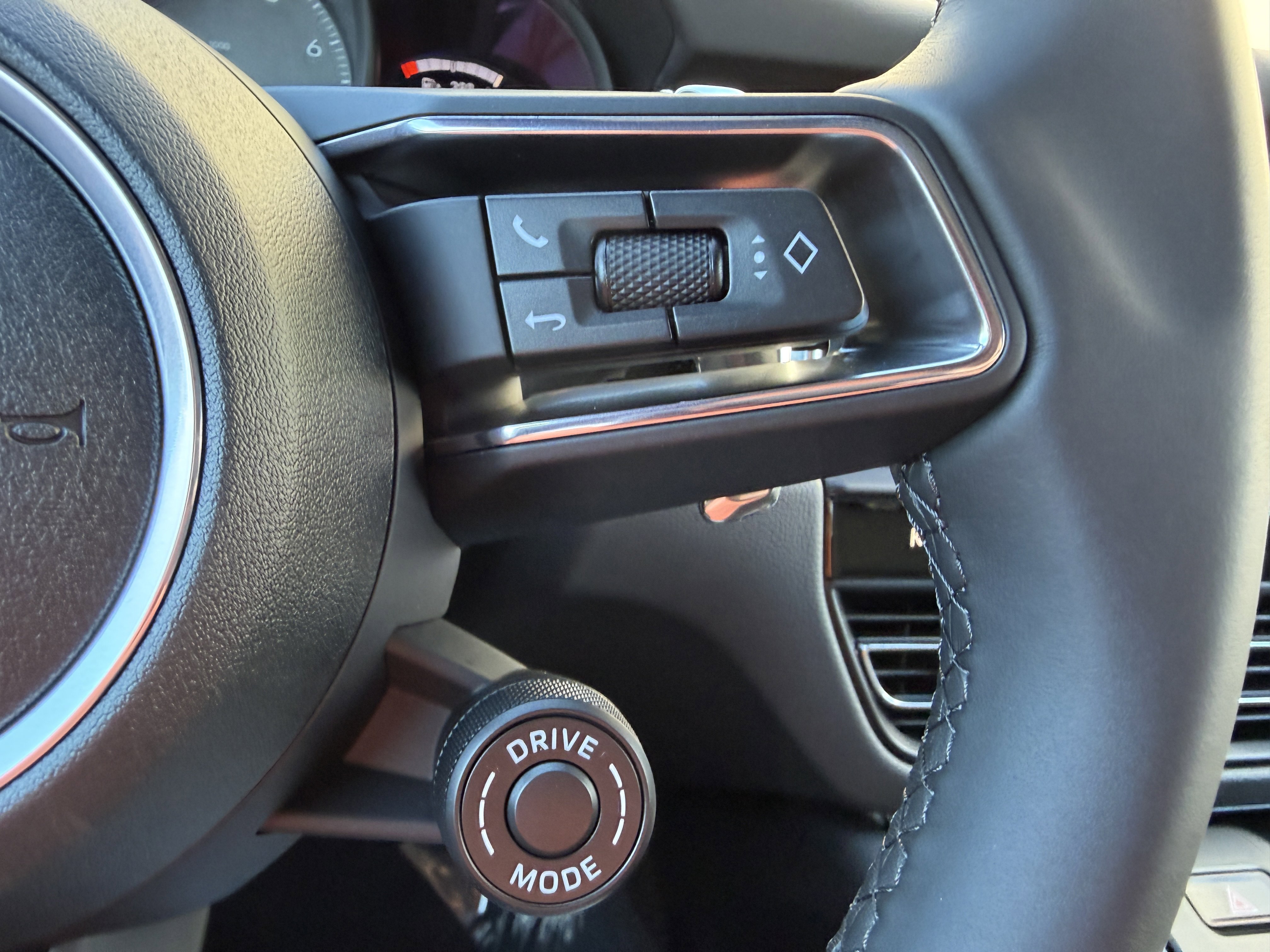 New 2026 Porsche Macan S image 34