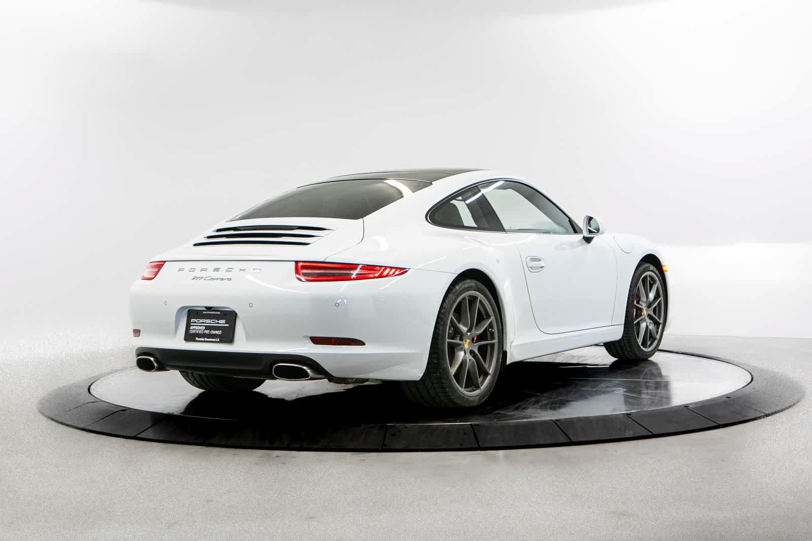 Certified 2016 Porsche 911 Carrera RWD image 7