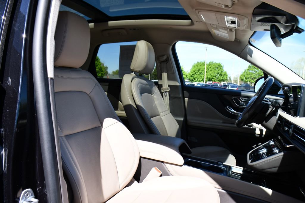 Used 2022 Lincoln Corsair Reserve w/ Elements Package AWD/4WD image 16