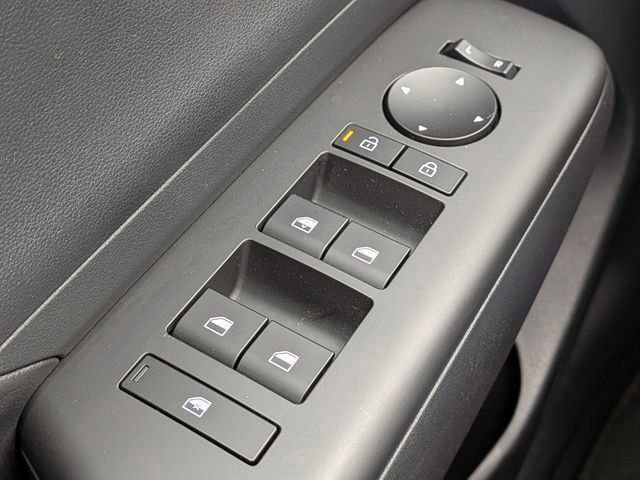 Certified 2025 Hyundai Kona SEL FWD image 24