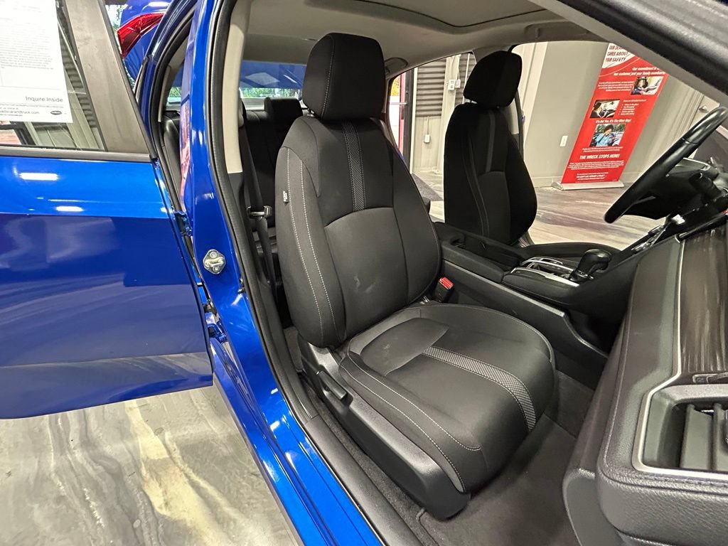 Used 2020 Honda Civic EX image 5
