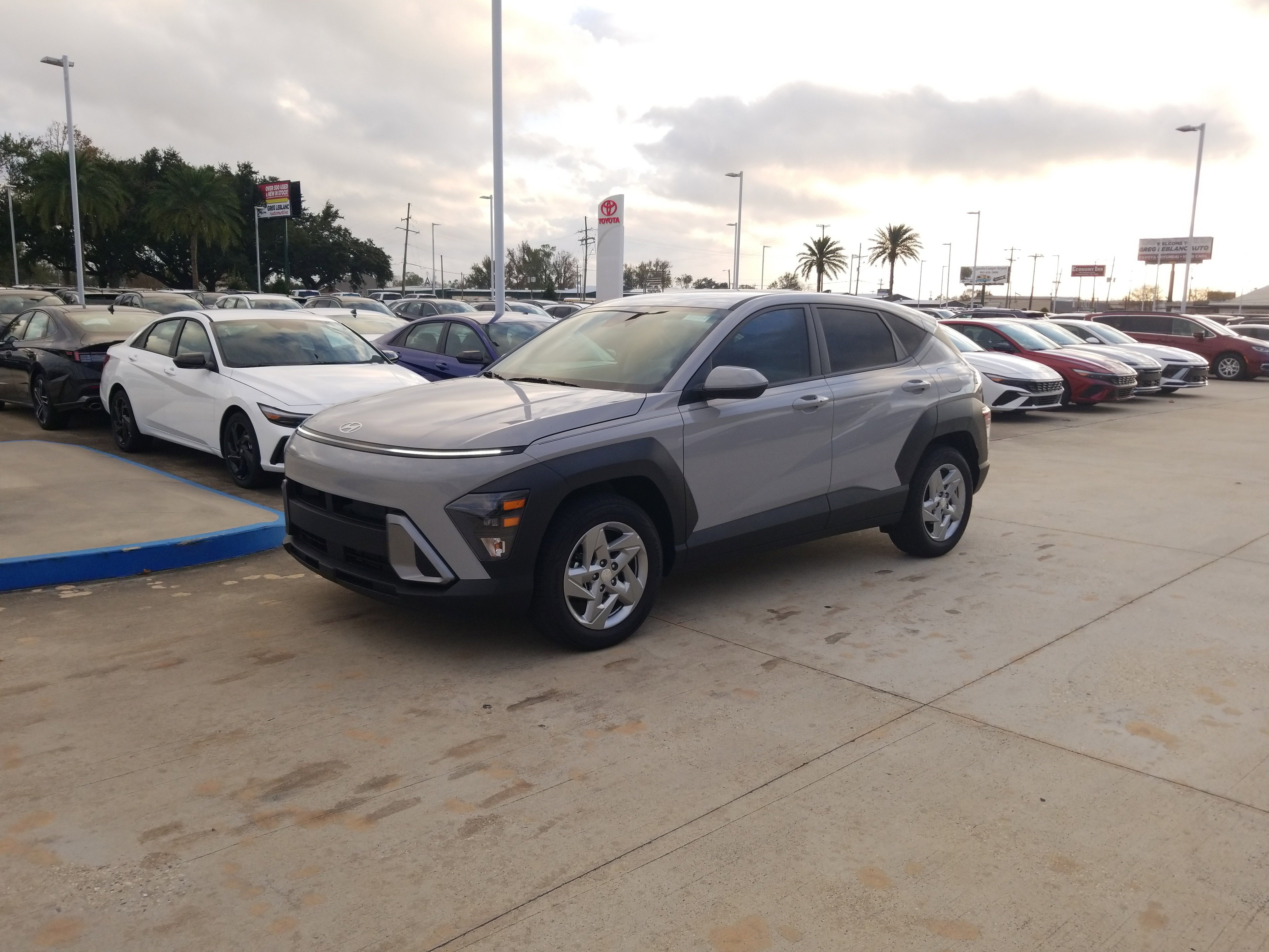 New 2026 Hyundai Kona SE image 3