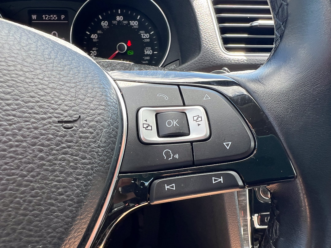 Used 2018 Volkswagen Passat 2.0T SE w/ SE Lighting Package FWD image 19