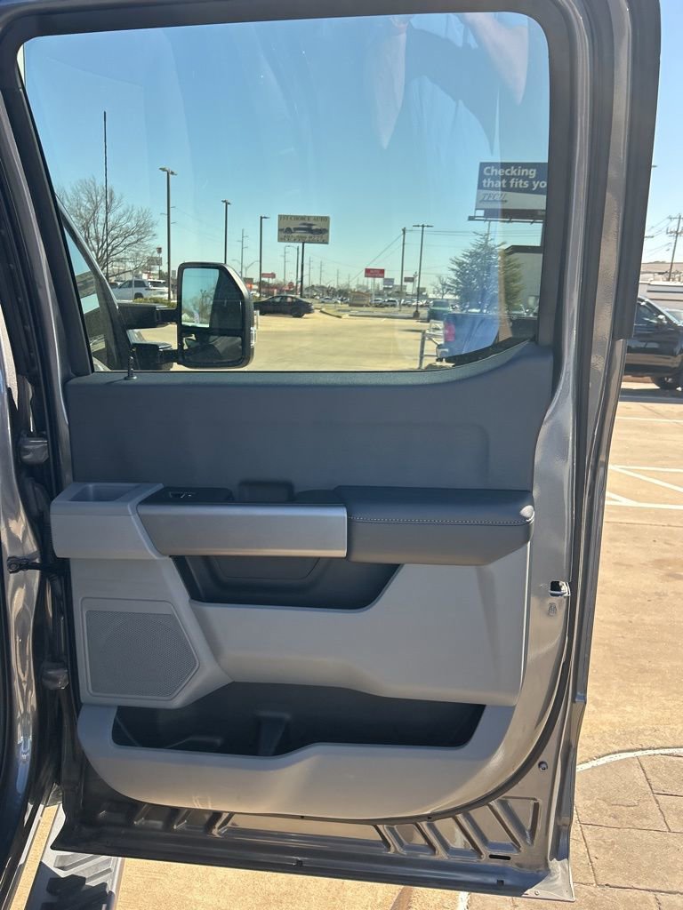 Used 2025 Ford F250 XL w/ STX Appearance Package image 14