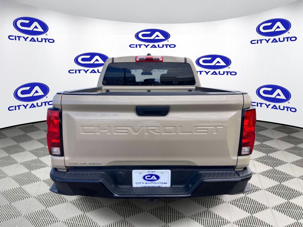 Used 2023 Chevrolet Colorado W/T image 4