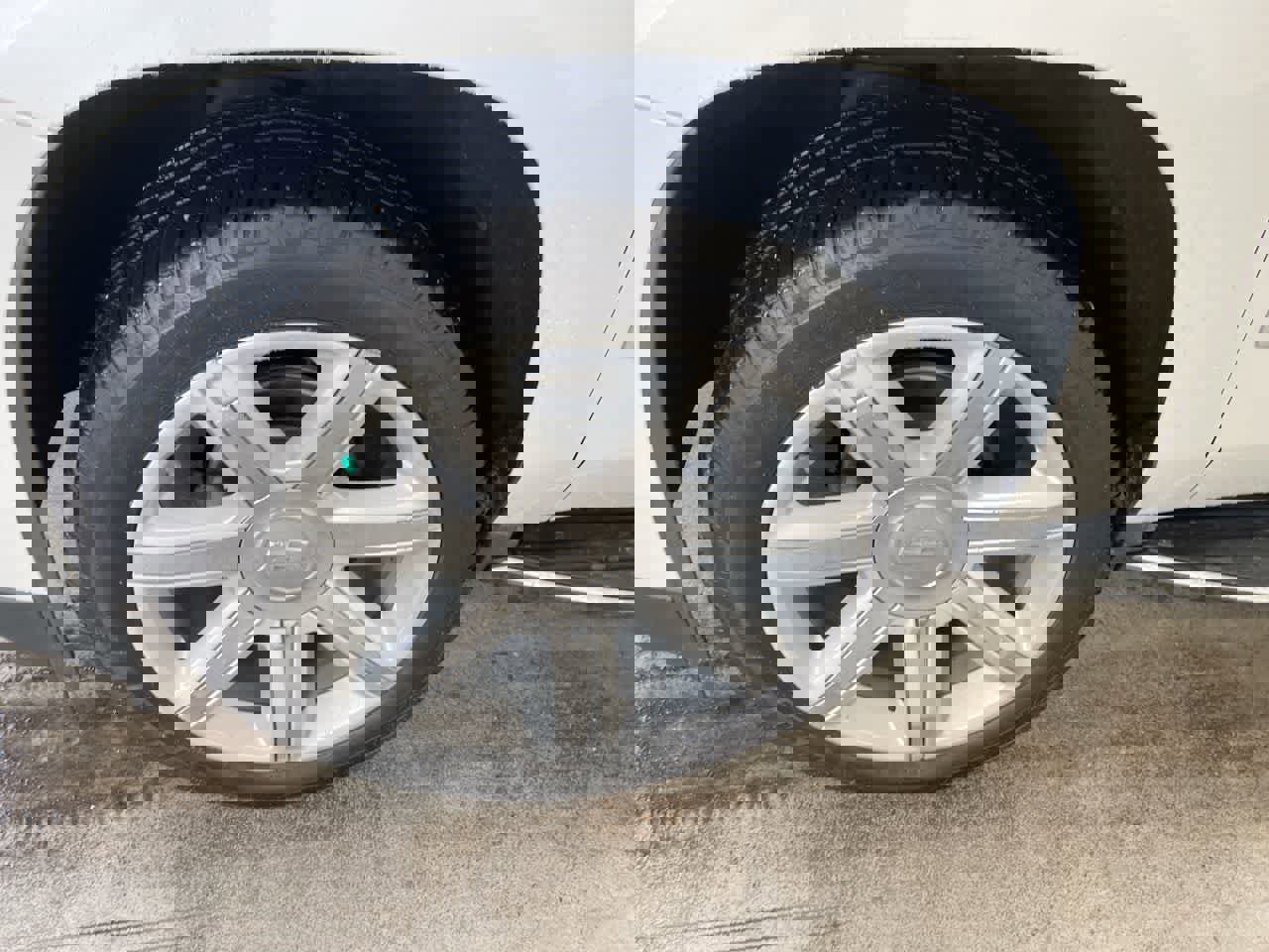 Used 2019 Cadillac Escalade ESV Luxury image 10