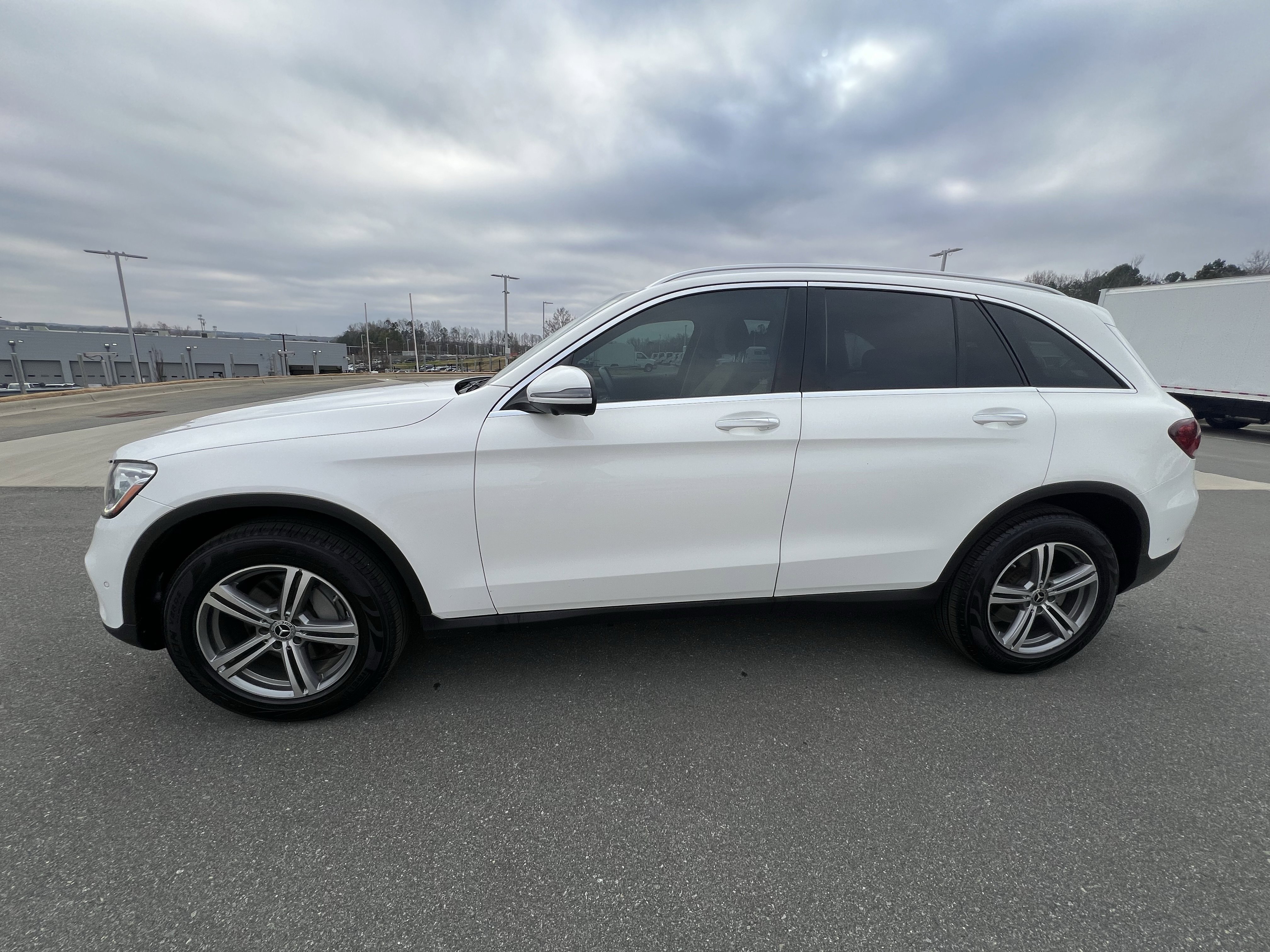 Used 2022 Mercedes-Benz GLC 300 image 6