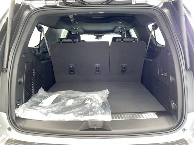 New 2026 Chevrolet Suburban High Country image 15