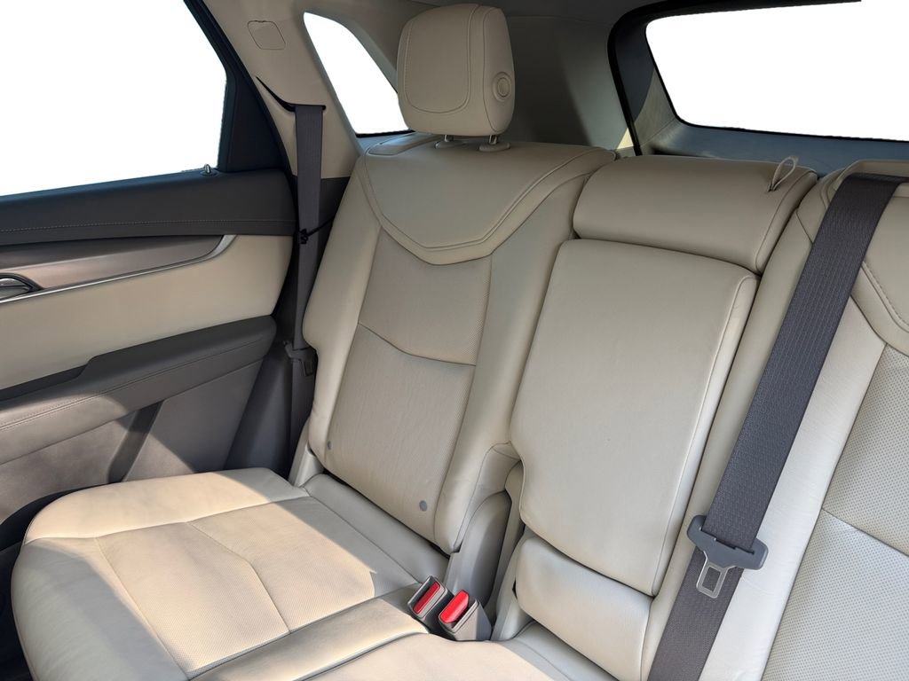 Used 2017 Cadillac XT5 Luxury w/ Driver Awareness Package image 13