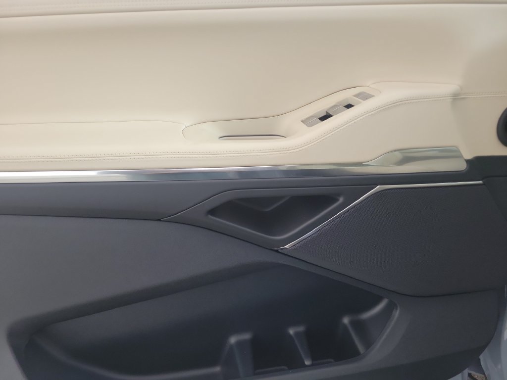 New 2027 Lincoln Navigator Premiere RWD image 20