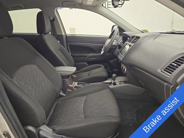 Used 2025 Mitsubishi Outlander Sport AWD image 9