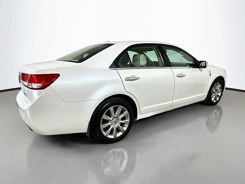 Used 2012 Lincoln MKZ FWD image 7