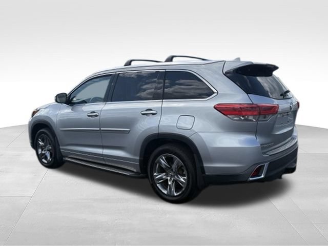 Used 2018 Toyota Highlander Limited AWD/4WD image 2