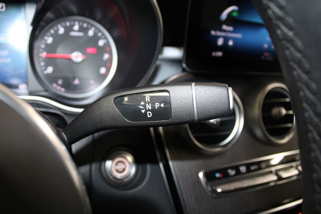 Used 2022 Mercedes-Benz GLC 300 image 36