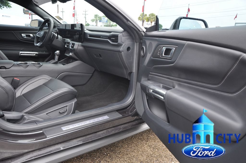 Used 2024 Ford Mustang GT Premium RWD image 13