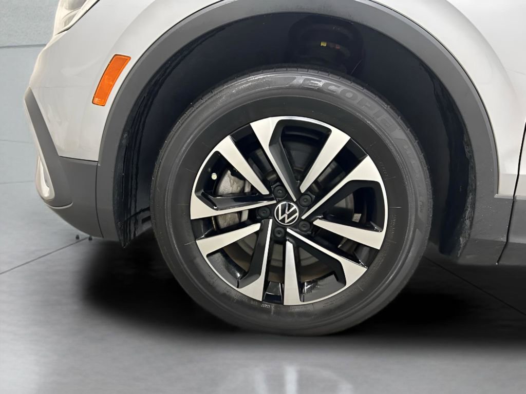 Used 2022 Volkswagen Tiguan S image 13