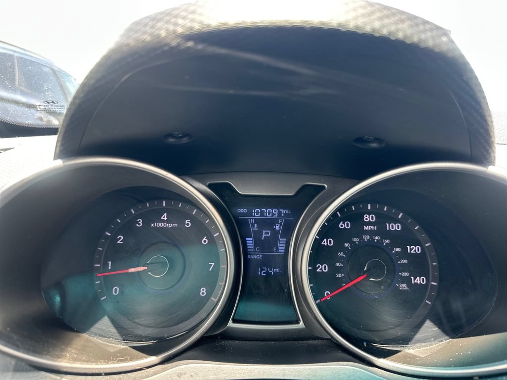 Used 2016 Hyundai Veloster FWD image 18