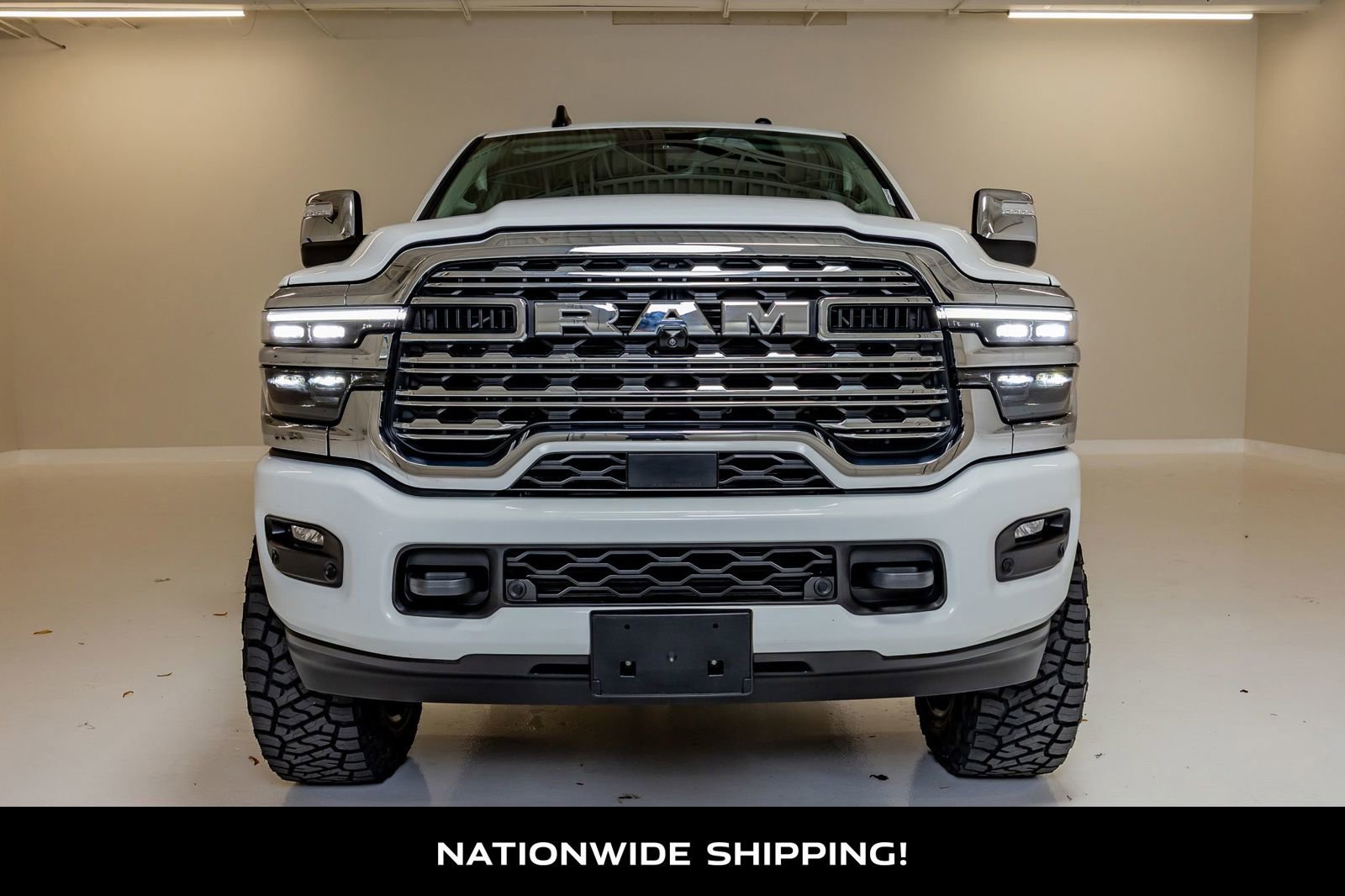 Used 2025 RAM 2500 Limited AWD/4WD image 4