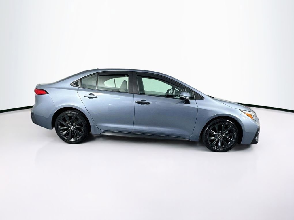 Used 2023 Toyota Corolla SE FWD image 11