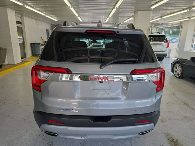 Certified 2023 GMC Acadia SLE w/ Driver Convenience Package image 4