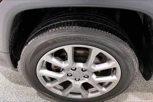 Used 2022 Jeep Compass Latitude image 35