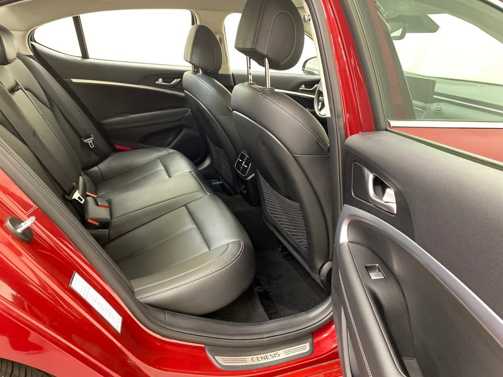 Used 2022 Genesis G70 2.0T image 16