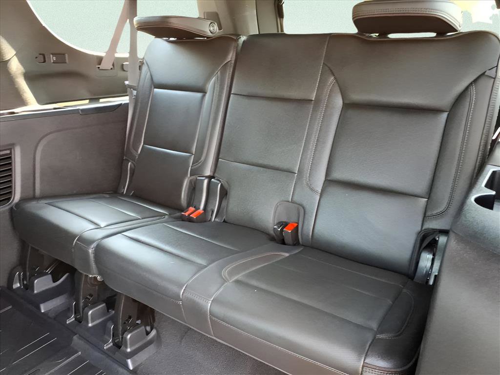 Used 2021 Chevrolet Suburban High Country image 12