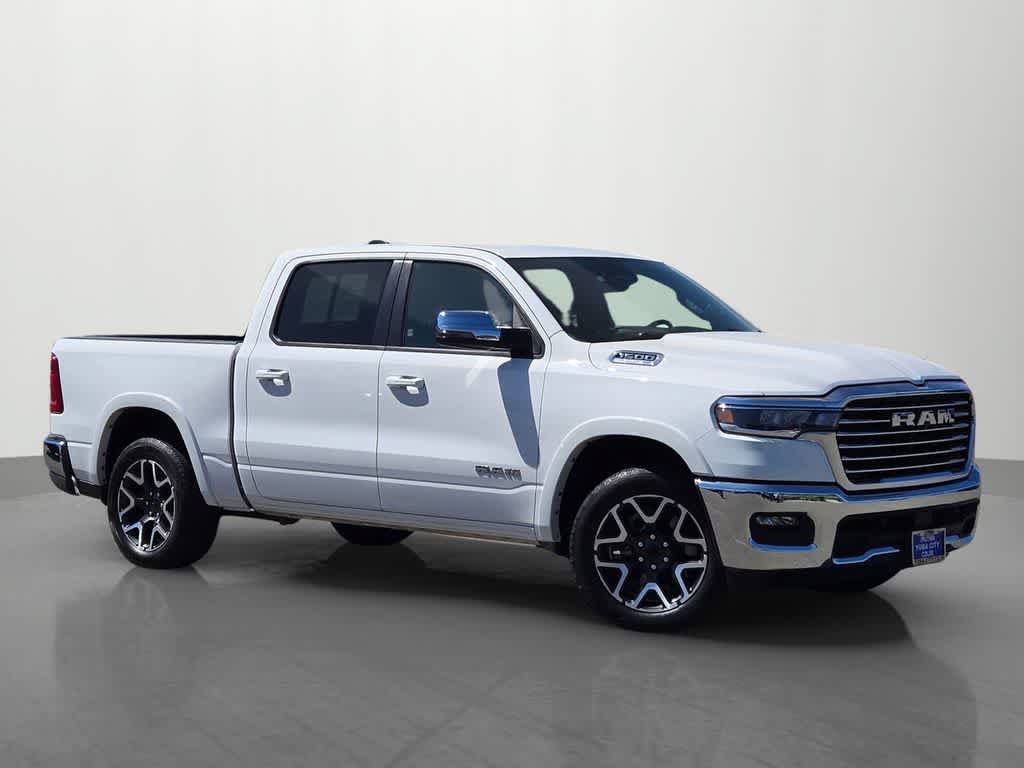 Used 2025 RAM 1500 Laramie AWD/4WD image 8