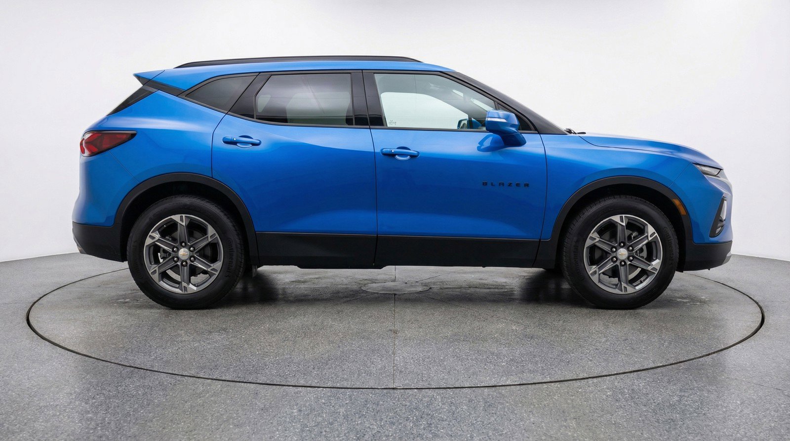 Used 2025 Chevrolet Blazer LT image 11