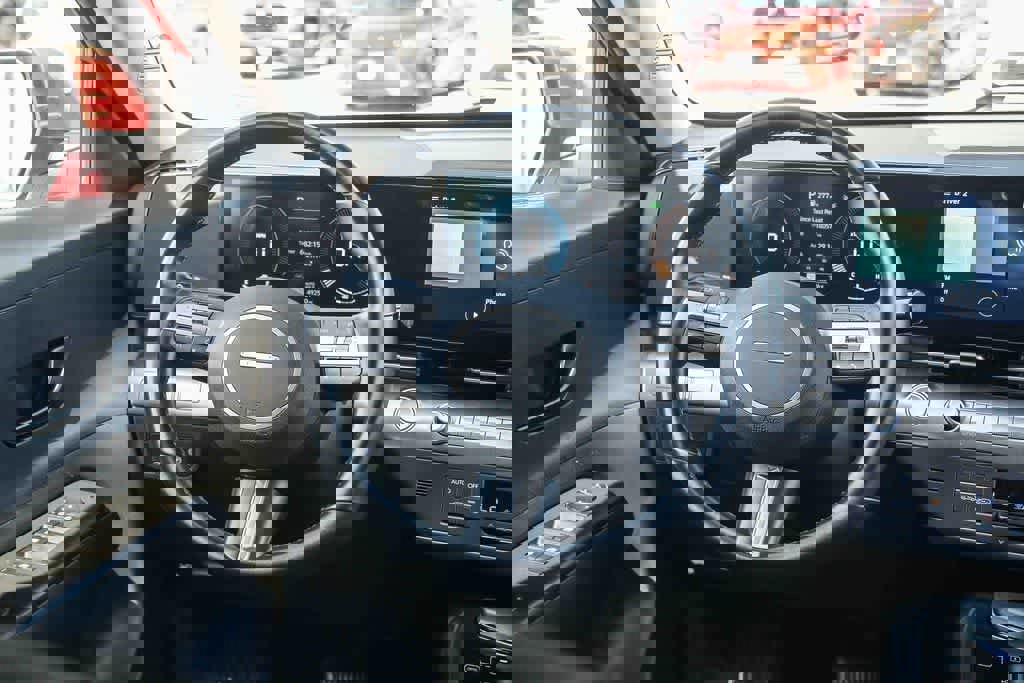 Used 2024 Hyundai Kona SEL image 12