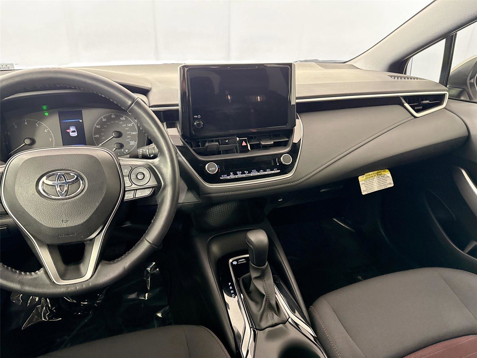 Certified 2024 Toyota Corolla SE image 32