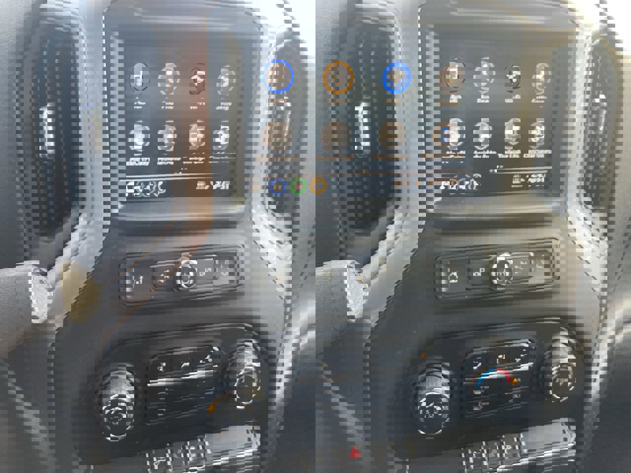 Used 2020 Chevrolet Silverado 2500 Custom w/ Custom Value Package image 13