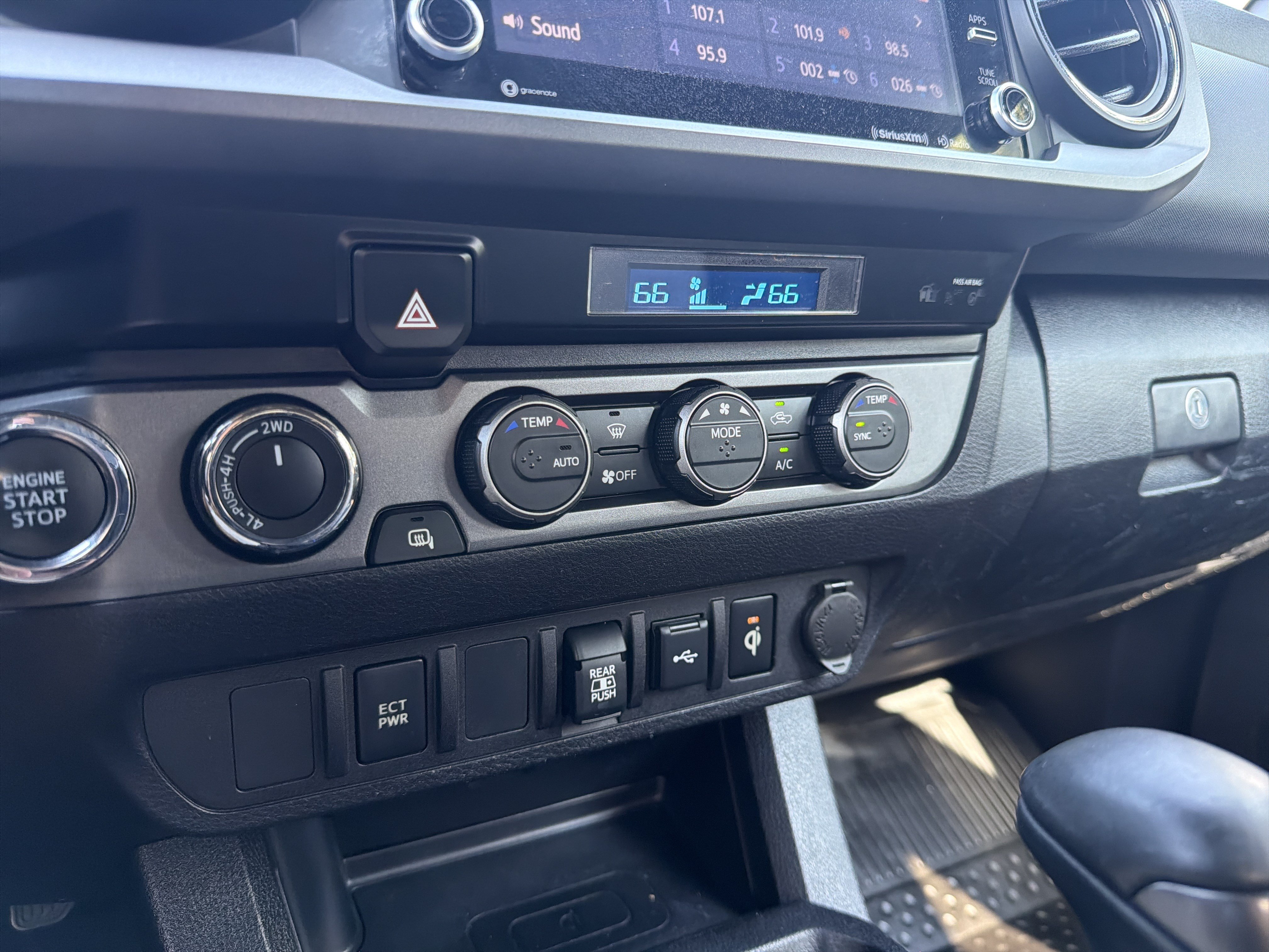 Used 2023 Toyota Tacoma TRD Off-Road w/ Black Out Package (TMS) AWD/4WD image 26