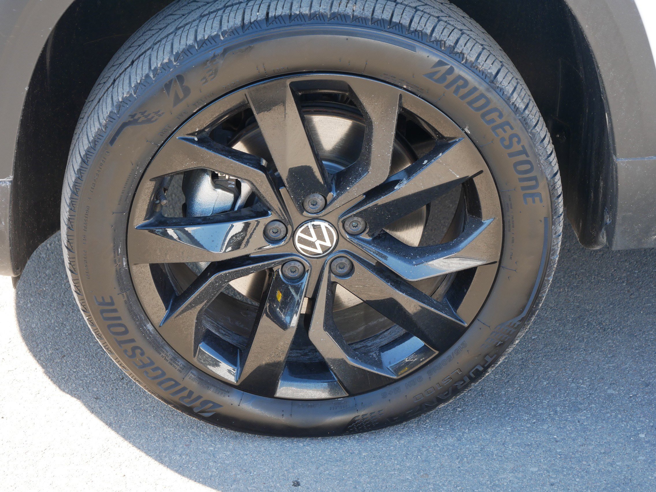 Used 2023 Volkswagen Taos SE image 15