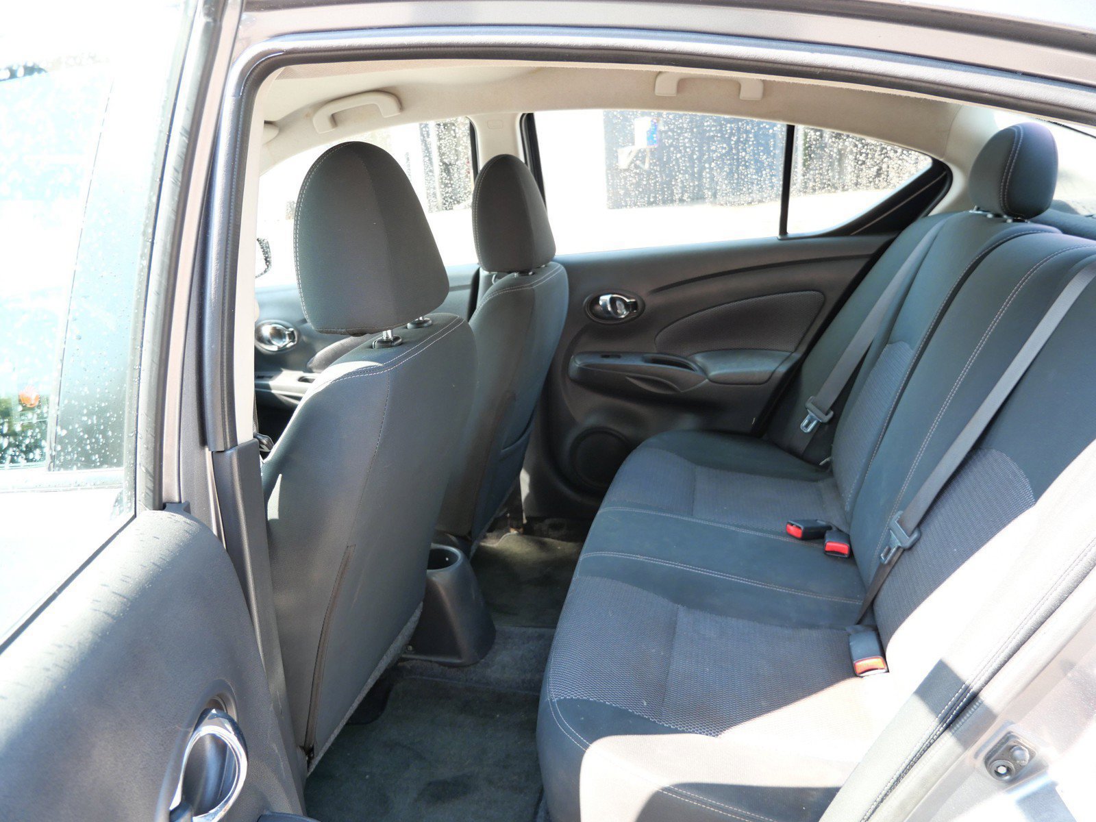 Used 2018 Nissan Versa SV w/ SV Special Edition Package FWD image 11