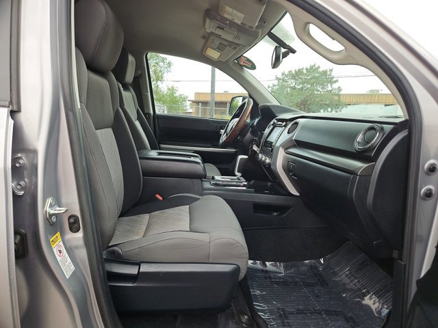 Used 2017 Toyota Tundra SR5 w/ TRD Off Road Package AWD/4WD image 21